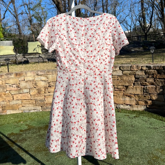 Flutter-Sleeve, Square-Neck, Cream Sundress with Red Roses - Picture 2 of 16
